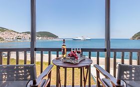 Nikolaos Studios Apartments
